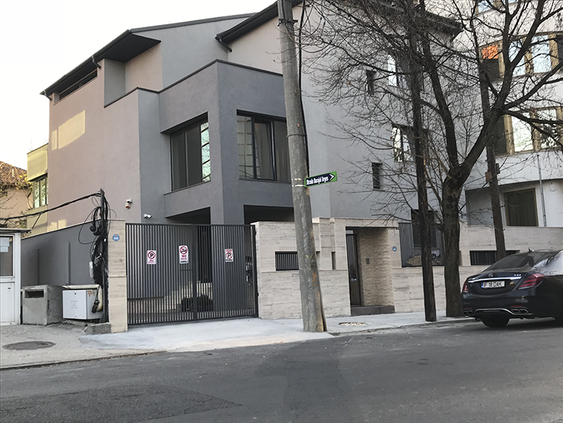 Mirel Rădoi a câștigat milioane de dolari la arabi, timp de șase ani, cât a jucat acolo