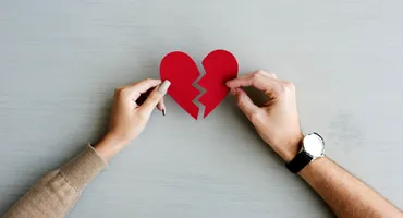 DESPĂRȚIRE în showbizul românesc! Vedeta a făcut anunțul înainte de Paște: e burlăciță, după 3 ani de relație