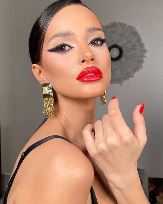 Bianca Marina ține o „relație la distanță” cu Mario Iorgulescu. Sursă foto: Instagram