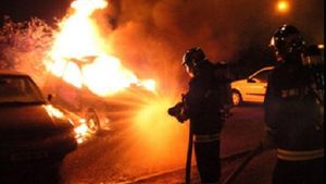 Incendiu puternic la o școală din sectorul 5 al Capitalei. O parte din acoperiş s-a prăbuşit