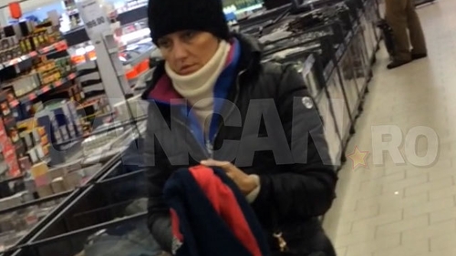 Soţia lui Petre Roman, filmată la shopping, în timp ce el era audiat la Parchet!
