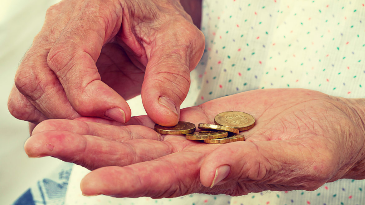 Un pensionar din Constanța se află într-o situație extrem de dificilă