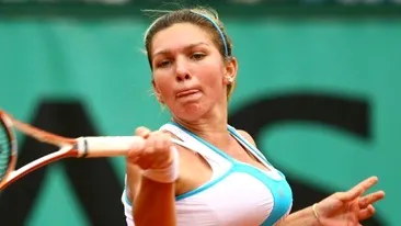 S-a întrecut orice limita: I s-a transmis să-şi schimbe chiloţii! Simona Halep, forţată să facă ASTA! Imagini incredibile