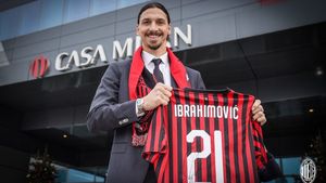 Zlatan, surprinde la prezentarea oficială la AC Milan: „Fiul meu a ales tricoul cu numărul 21!”