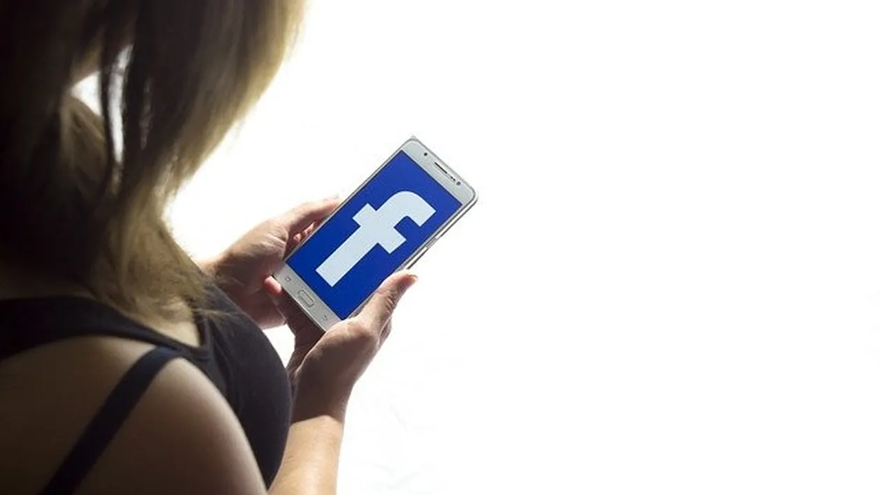 Alertă CERT-RO. A apărut o nouă modalitate de fraudă. Ce poți primi pe Facebook Messenger