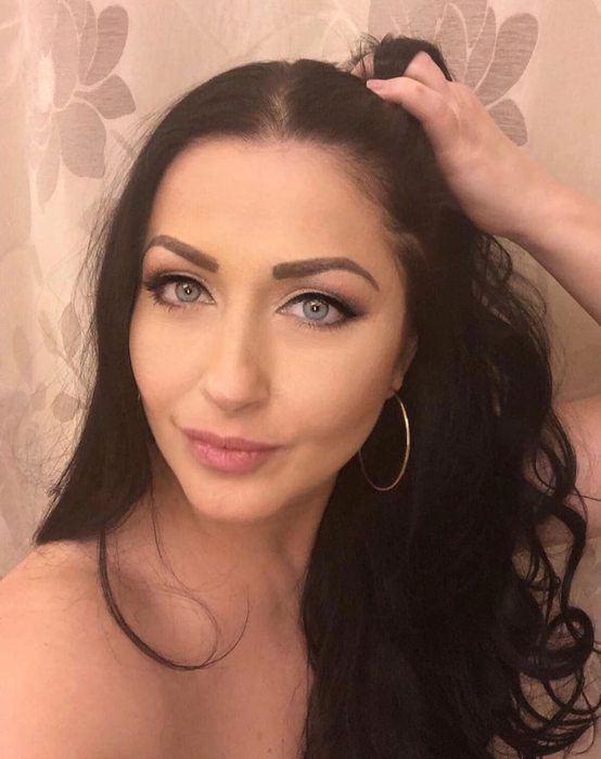 Gabriela Cristea, soție și mamă model! Cum arată viața vedetei cu doi copii
