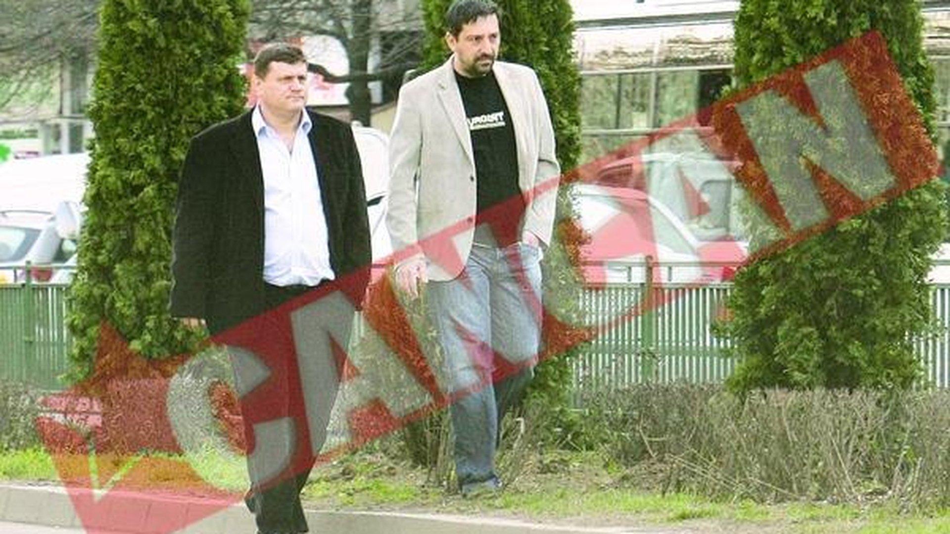 Primarul Cristian Poteras "inspecteaza" pomii din sectorul 6
