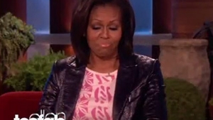 VIDEO Michelle Obama face flotari in direct la TV! Uite ce tonus muscular are Prima Doamna a Americii!