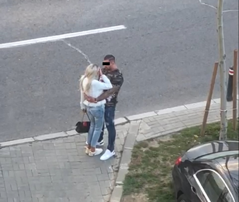Vedeta a făcut ”spectacol” în parcarea de la Fratellini