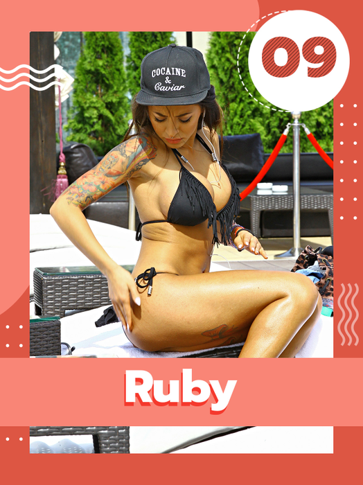 Fundulețul la control! TOP 50 sexy-vedete care au încins litoralul românesc!