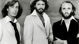 Încă un membru al trupei Bee Gees a murit! Dennis Byron s-a stins din viață, la 4 zile după moartea colegului său