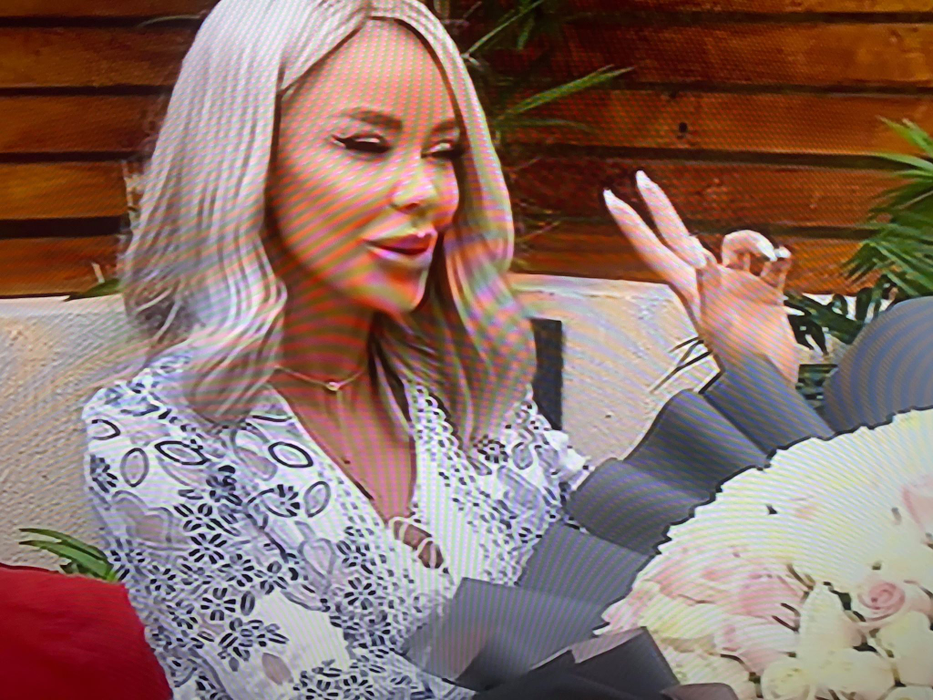 Bianca Drăgușanu, surpriză în direct la TV din partea lui Alex Bodi: „Îi mulțumesc iubitului meu. Ce bătaie îi dădeam dacă uita!”