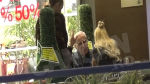 Vica Blochina apeleaza la Ingerul ei! O va ajuta inca o data miliardarul Viorel Paunescu pe fosta sa balerina de la Melody?