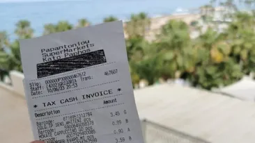 Câți euro a dat un turist român pe o sticlă de Coca-Cola, într-o celebră stațiune din Cipru