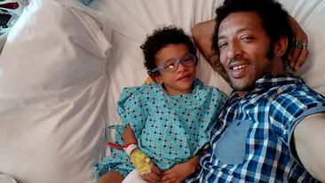 Kamara, noi informații despre starea fiului său care se luptă să trăiască. Leon a suferit 5 intervenții cu celule stem