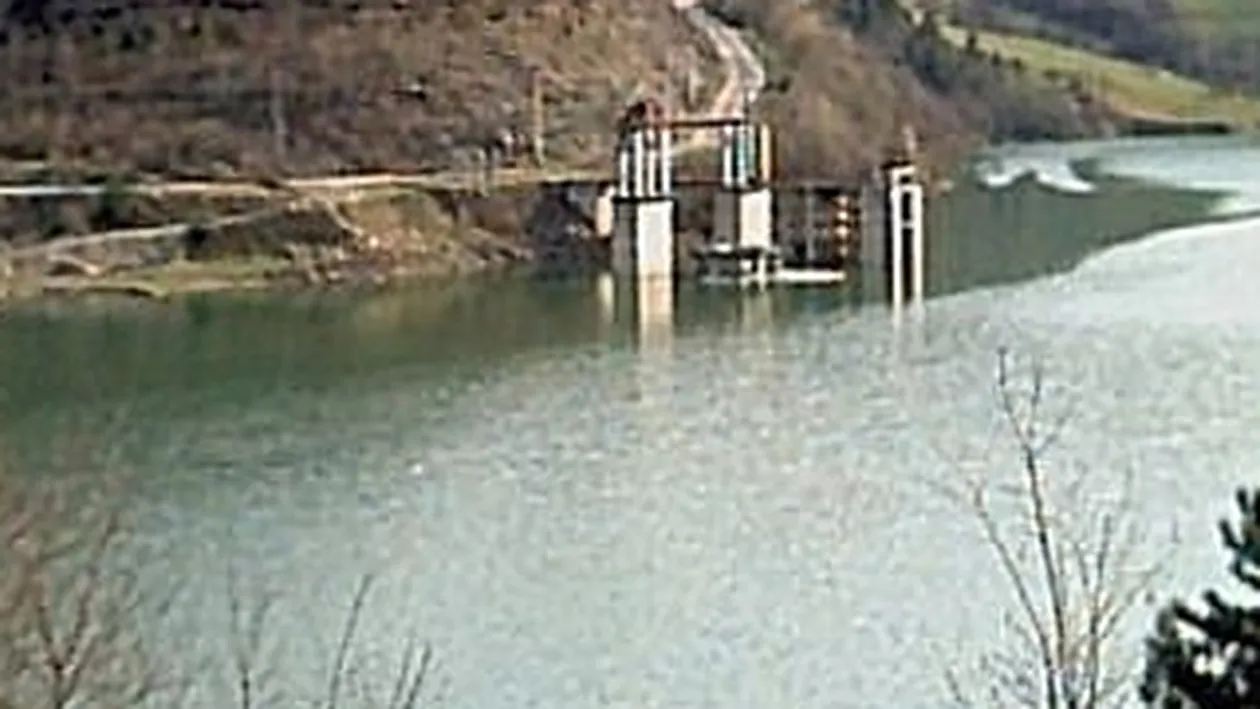 Un barbat de 50 de ani a cazut in raul Aries si a murit