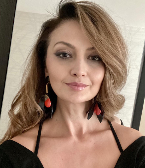 Dezvăluiri din sala de judecată. Cum își umilea angajații designerul de modă Maria Lucia Hohan. “Îți place să ți se zică prost și idiot, nu?!” Decizia magistraților