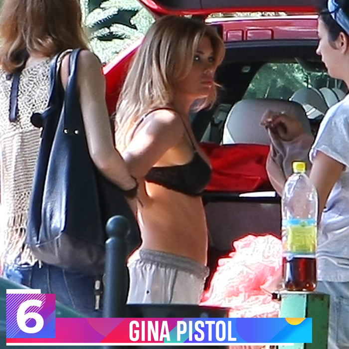 Top 20 bunăciuni din showbiz care au rămas “total descoperite” în locuri publice. Anna Lesko, Gina Pistol sau Anda Adam sunt doar câteva dintre numele sonore