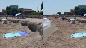 Fenomenul neobișnuit care distruge plajele de pe litoralul românesc! Ce este cliffing-ul și cum a apărut