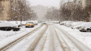 ANM anunță cod portocaliu de ninsori și viscol. Urgia revine în România!