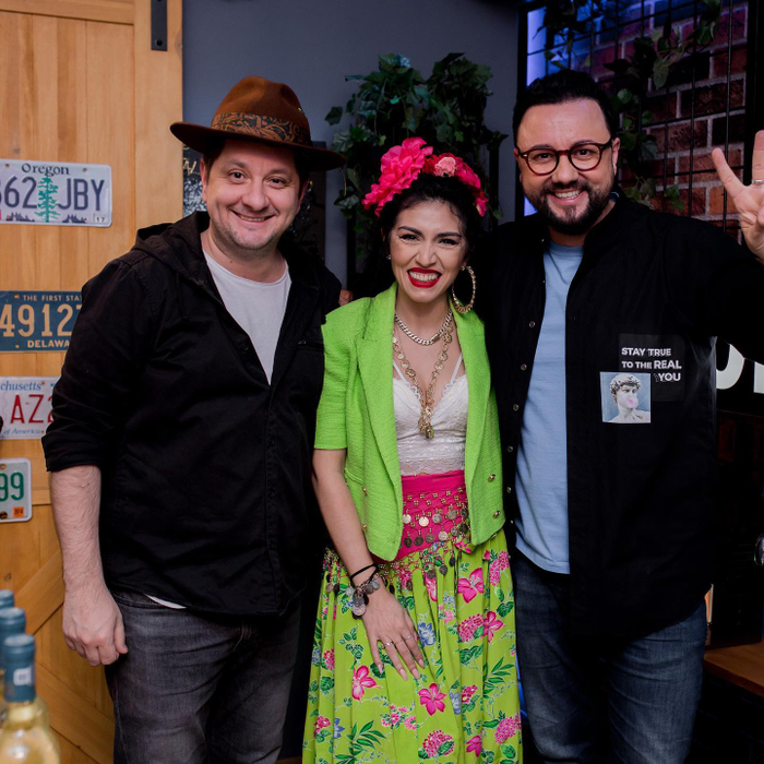 La un an de la lansarea podcastului ”Acasă la Măruță”, prezentatorul TV își invită partenerii la cinema: ”Este un proiect de suflet și le mulțumesc tuturor celor care m-au ajutat să îl construiesc”