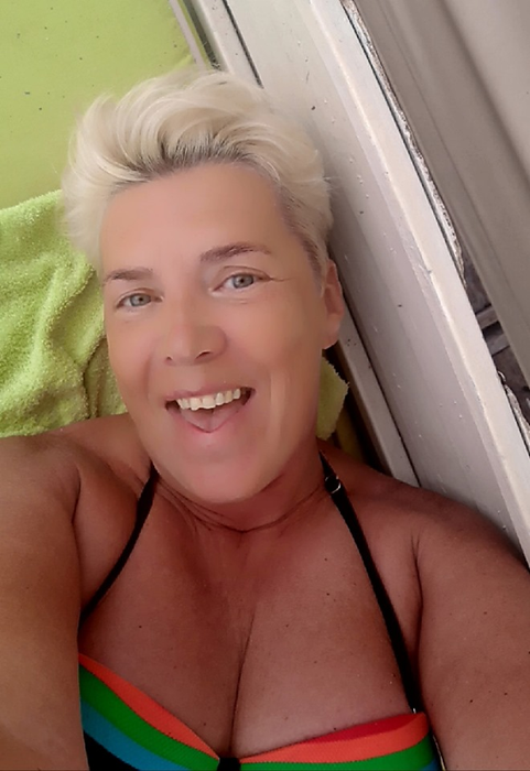 Cum arată Silvia Dumitrescu în costum de baie, la aproape 60 de ani