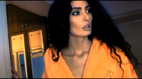 Misterul se adanceste in jurul lui Cream! Claudia Pavel a filmat un clip in secret si trebuia sa joace intr-un film,dar a disparut