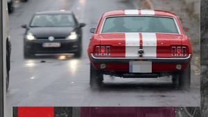 “Dușmanul de moarte” îi dă încă o lovitură lui Gigi Becali! Oficialul CSA Steaua a apărut în trafic cu un Mustang în culorile...