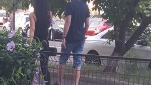 Ben a uitat-o pe Diana! La puţin timp după ce s-a întors de pe "Insulă", concurentul a ieşit cu brunetă sexy! 