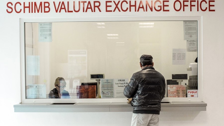 Curs valutar BNR 3 iunie 2020. Nu este o eroare: Câți lei a ajuns azi 1 euro