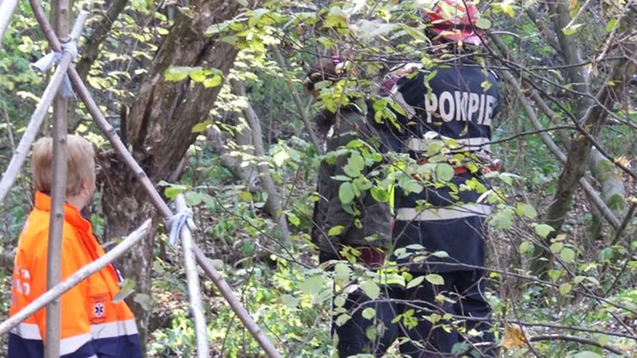 Cutremurator! Copil de patru ani si bunica acestuia, gasiti morti in casa! Femeia atarna de un streang!