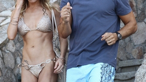 LeAnn Rimes, atacata de critici in timpul unei iesiri la restaurant! "Trebuie sa mananci ceva!"