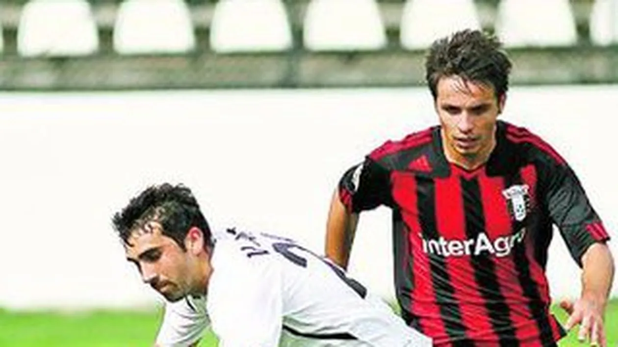 Vand tricouri pentru a-l lua pe Varga