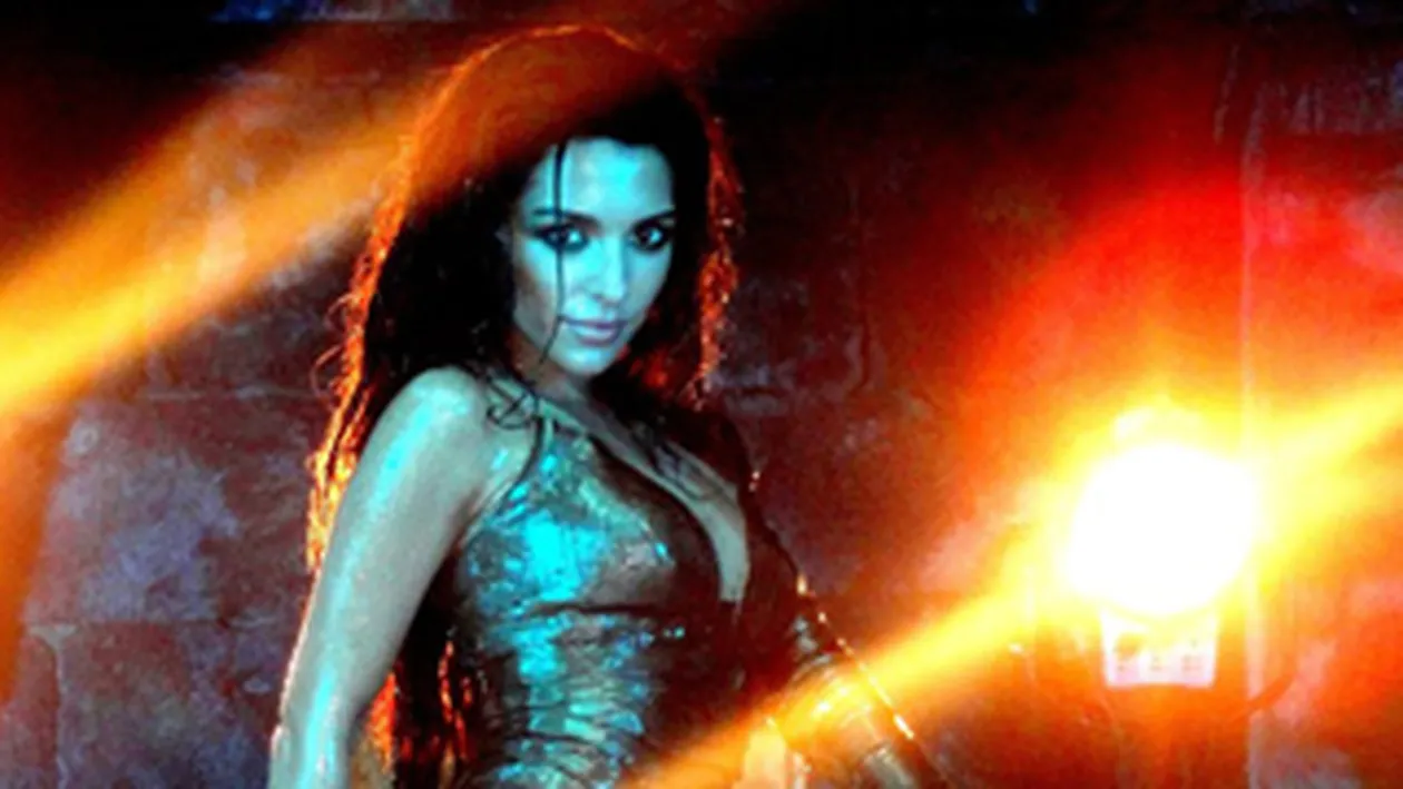 Celia se lupta cu un profil fals de Facebook facut pe numele ei!