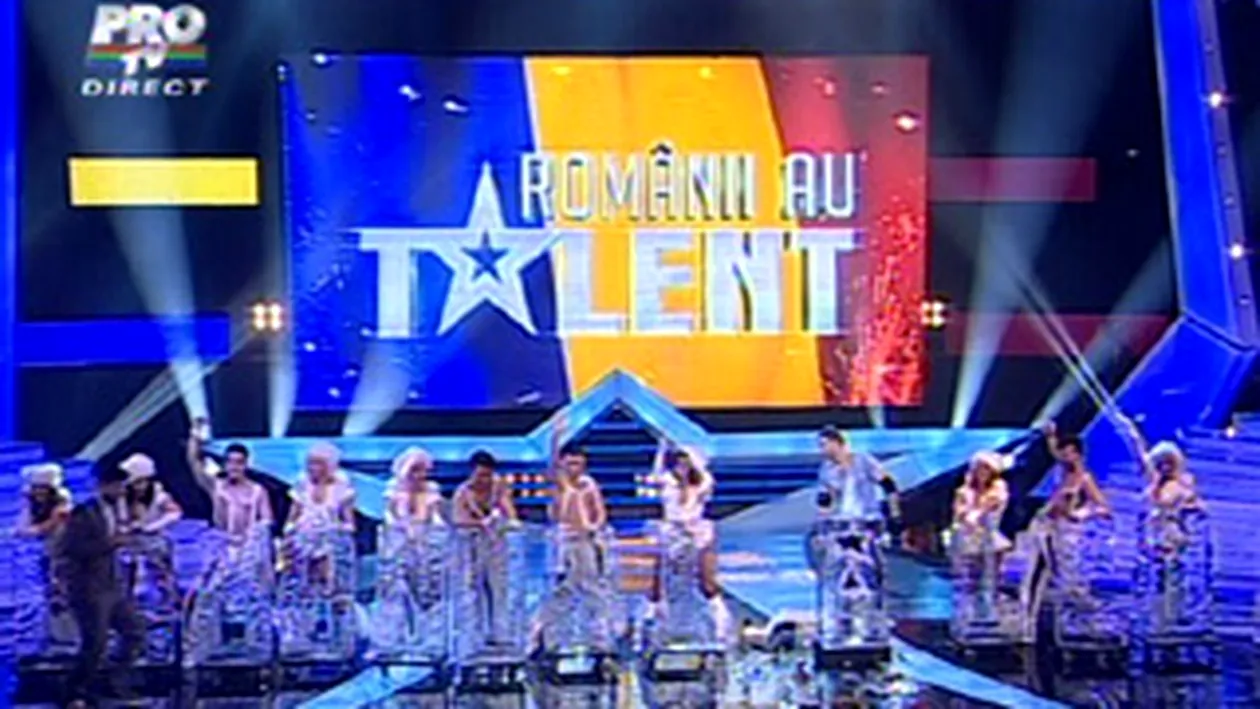 S-a jucat cu drujba si a sculptat in gheata literele care alcatuiesc numele show-ului Romanii au talent!