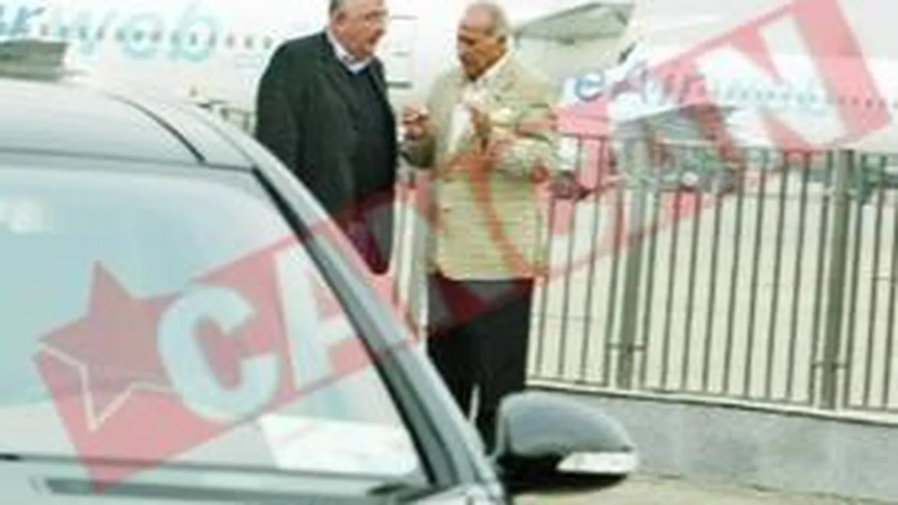 Voiculescu lasa disputele cu PNL si PD-L ca sa-i ajute pe batrani