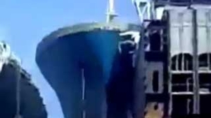 Uite cum arata o "parcare" gresita cu un vapor! Imaginile care te vor face sa tremuri de frica - Capitanului i s-a parut ca are loc si uite ce a iesit - Video terifiant
