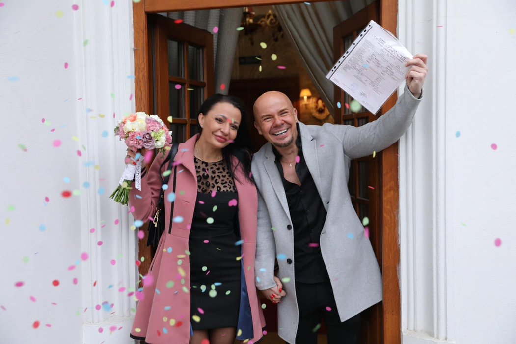 DJ Morris și Emilia radiau când s-au căsătorit civil (SURSA FOTO: FACEBOOK)