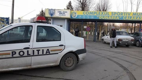 Un bărbat a fost înjunghiat în incinta stadionului Dunărea Călăraşi. Atacatorul e liber