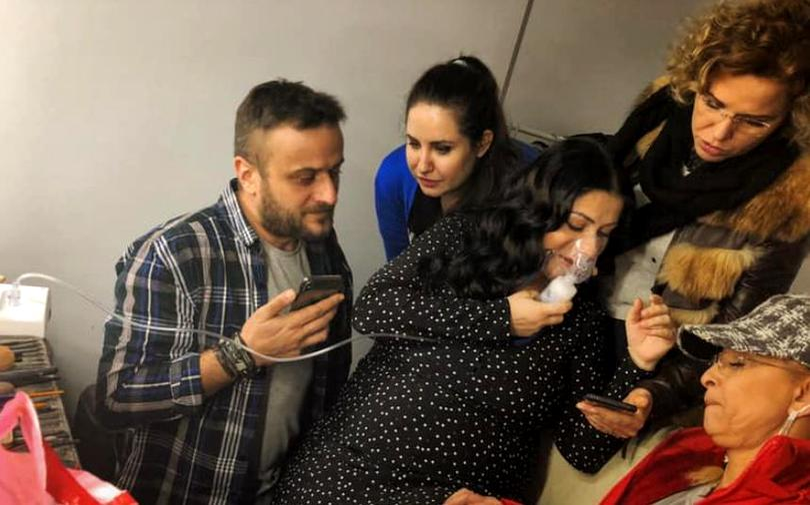 Gravidă în 7 luni, Gabriela Cristea are grave probleme de sănătate. I s-a făcut rău și i s-a pus masca de oxigen