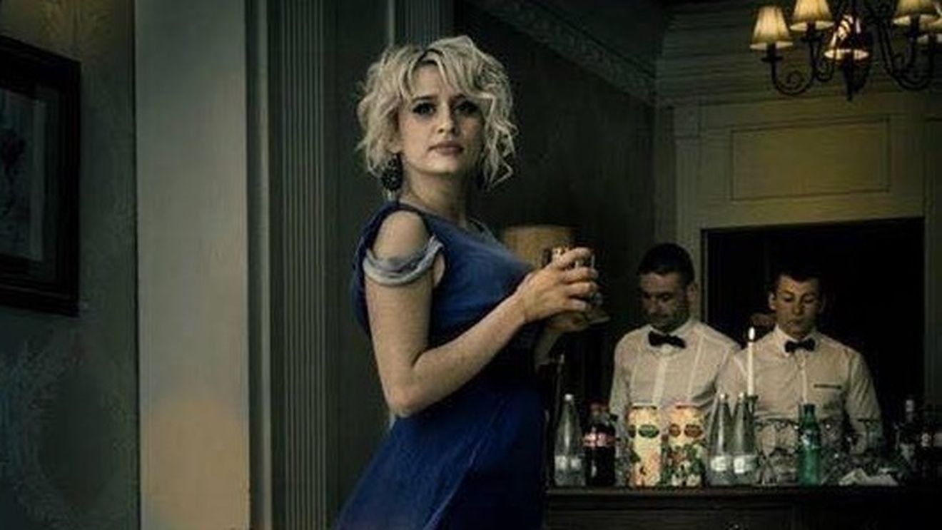 Anisia Gafton, taxată de colegi de la prima ediţie a emisiunii, după ce s-a afişat cu decolteul la vedere: ”Poţi să-ţi pui silicoane!”