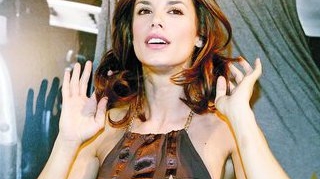 Iubita lui Clooney a tras pe nas