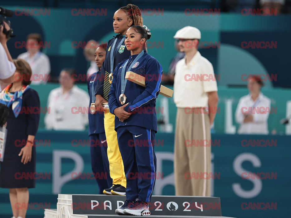 Podiumul în finala de la sol - de la Jocurile Olimpice 2024/ sursă foto: CANCAN.RO