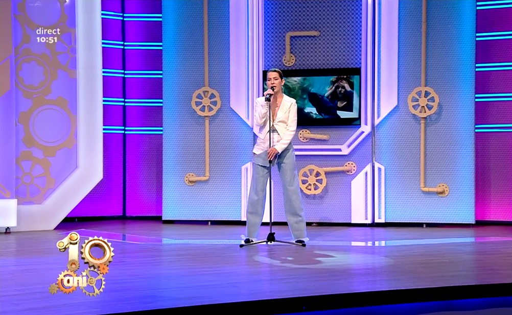 Lidia Buble, certată de Dani Oțil, după ce a venit fără sutien și cu blugii rupți la TV: „Tu, îmbracă-te!”
