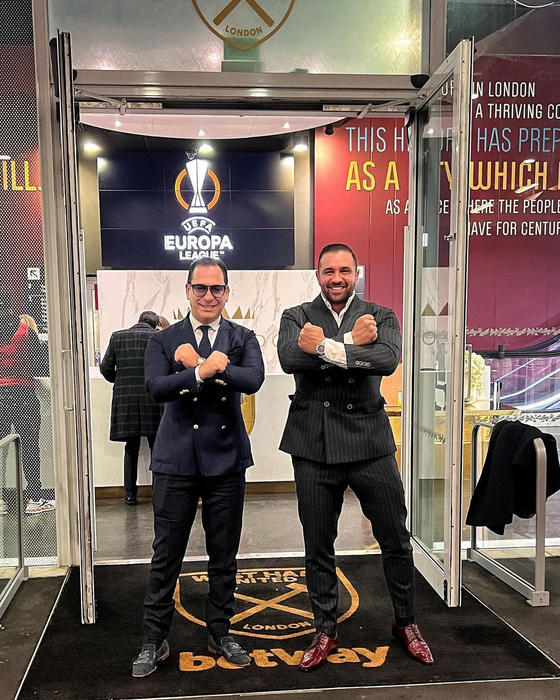 Alex Bodi și prietenul lui, la meciul lui West Ham