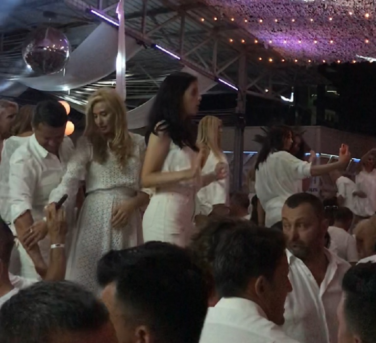 Ștefan Vuza și soția, manechina ”Pătrunjel” s-au distrat la LOFT Mamaia
