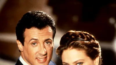 Ornella Muti, dezvăluiri din culisele filmelor cu actori legendari. „Când am jucat cu Sylvester Stallone am făcut două bronșite”