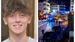 Giovani, un adolescent de 16 ani, dat dispărut după tragedia din Elveția. Strigătul disperat al mamei sale: ”Ajutați-mă să-mi găsesc fiul!”