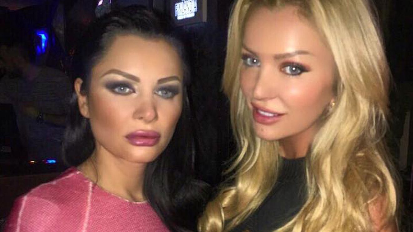 Una mai sexy decât cealaltă! Cât de bine arată sora BRIGITTEI SFĂT şi ce provocator pozează