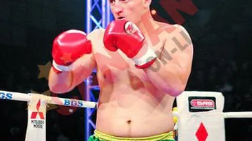 Morosanu sare la gatul lui Ghita